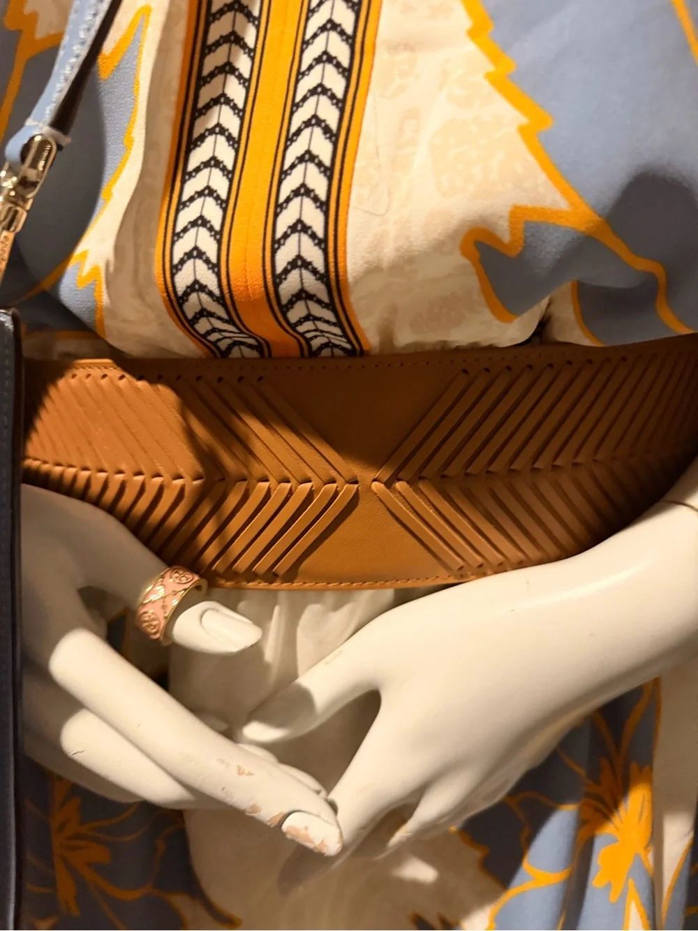 White House Black Market Tie Belt